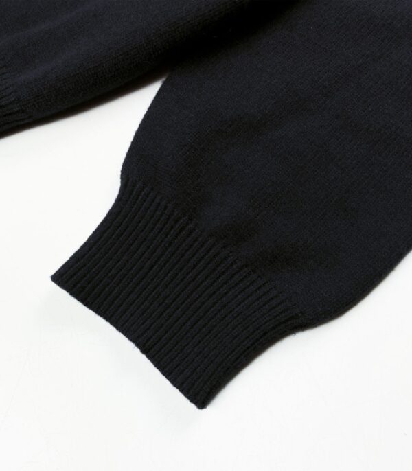 F*CE SAMOR BUG KNITTED SWEATER BLACK